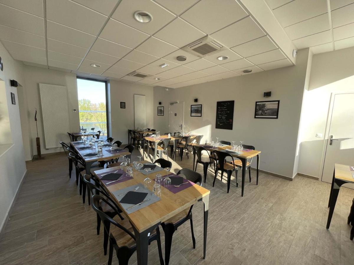 Le Preau De Hotel Baix